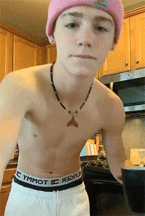 t9 2a4752a19831ac6ddf09b0f671b75874f3d301021d gif